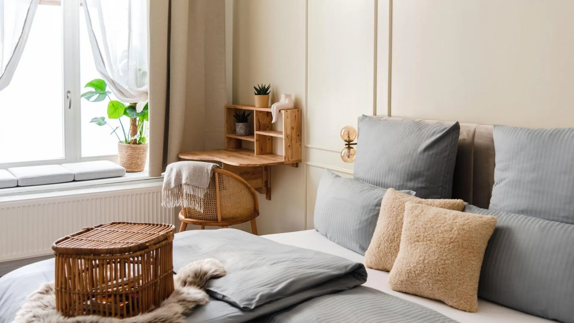 Appartement Exklusive Luxus-Unterkunft In Berlin Mitte: 2 Apartments, 130M², Designer-Moebel, Co2 Neutrale Reinigung